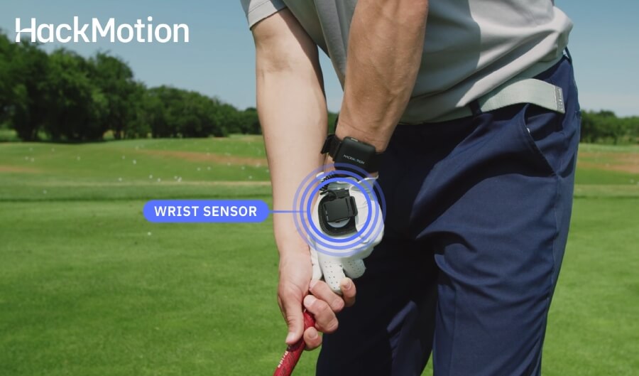 HackMotion wrist sensor used by golfer